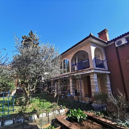 Pri Noni "Istracycle" Apartment Lucija Luaran gambar