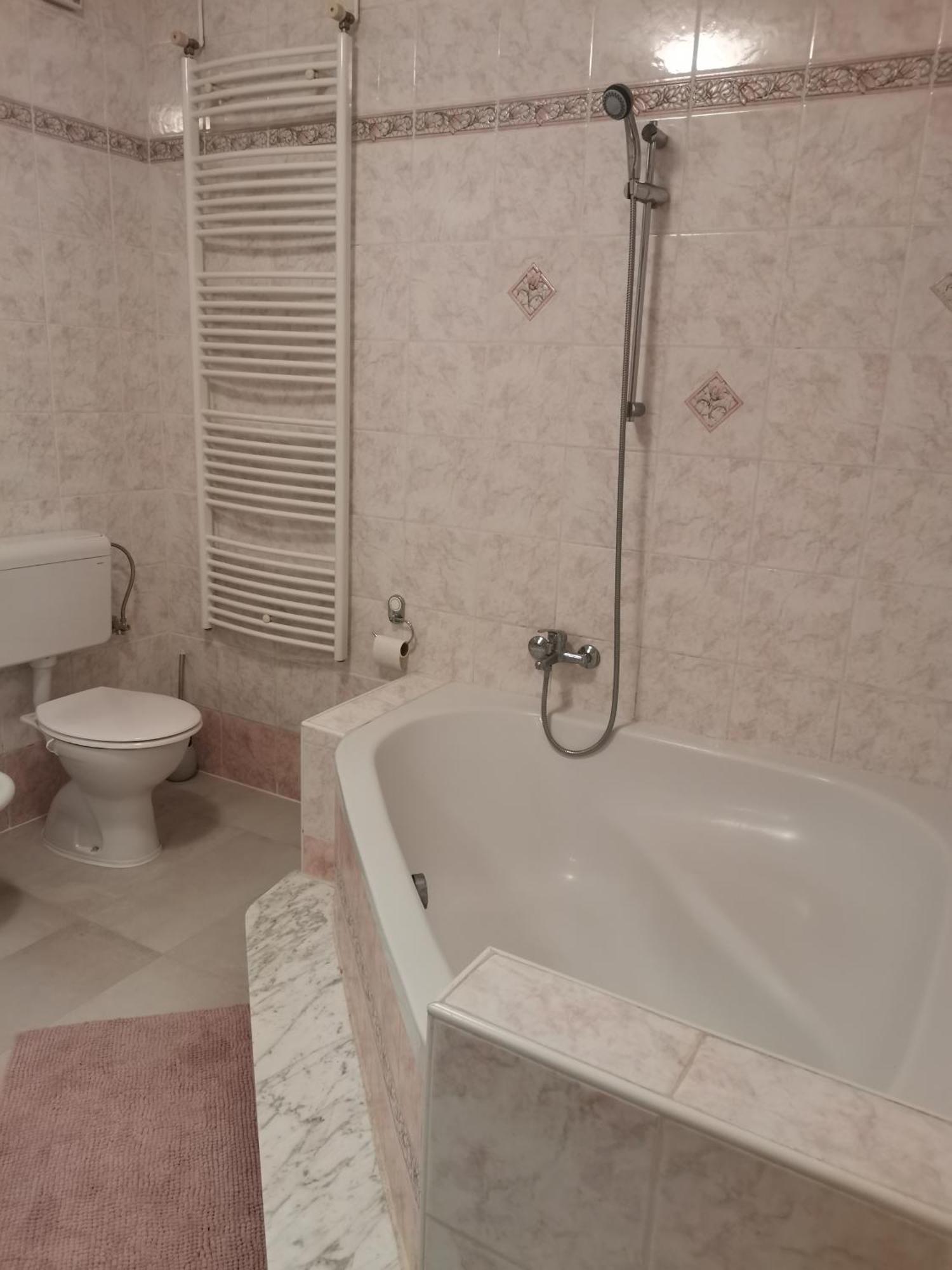 Pri Noni "Istracycle" Apartment Lucija Luaran gambar