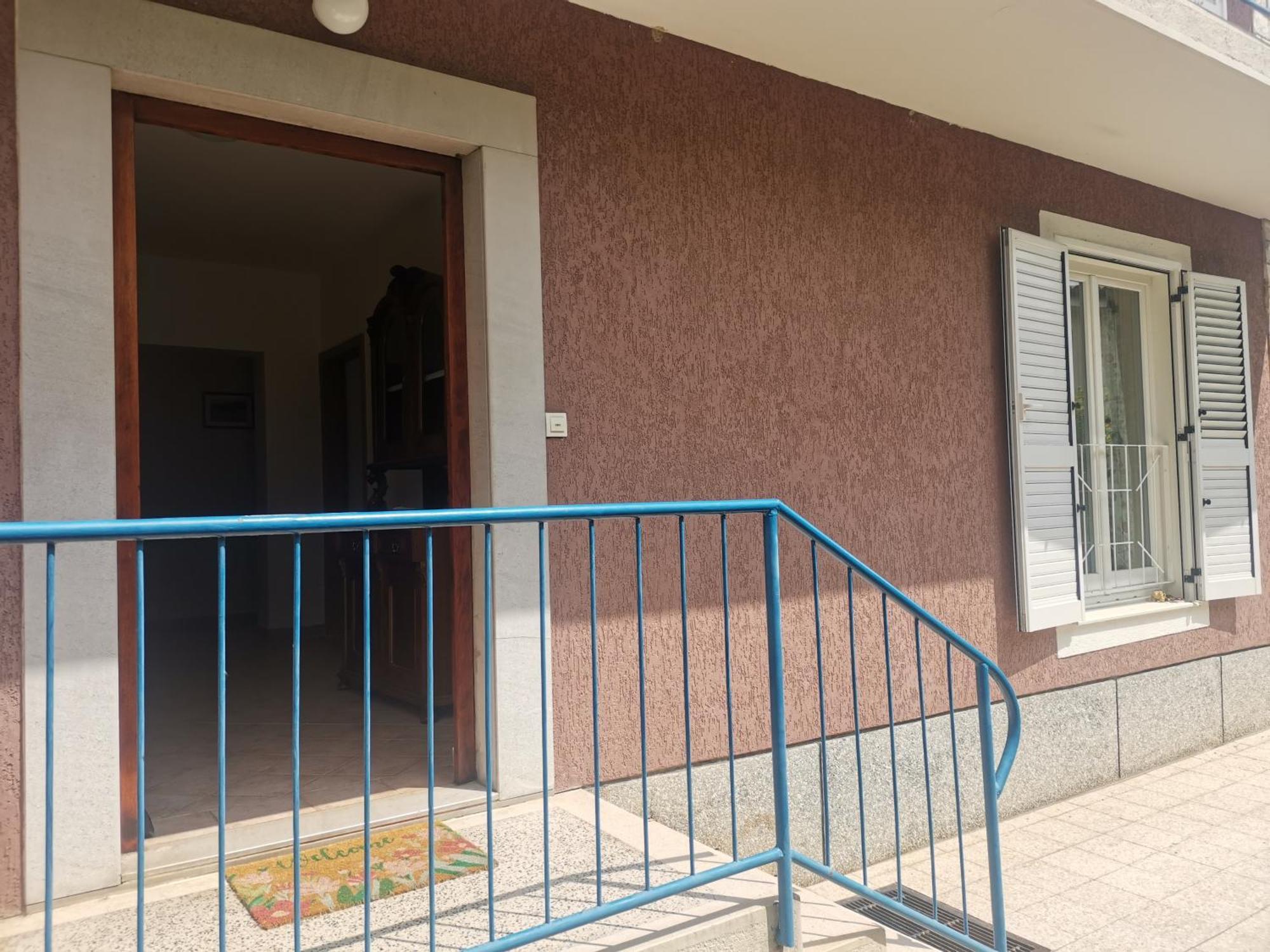 Pri Noni "Istracycle" Apartment Lucija Luaran gambar